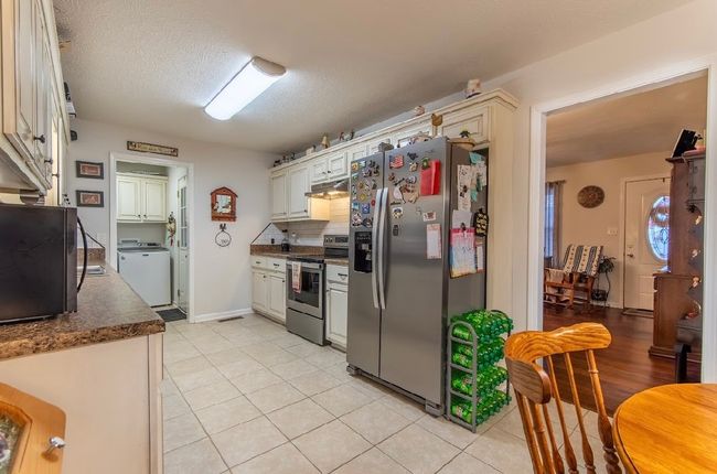 85 Austin St, House other with 3 bedrooms, 2 bathrooms and 1 parking in Savannah TN | Image 26