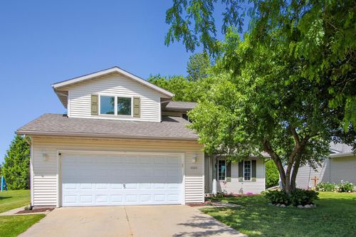 1551 Woodruff Way, Hartford, WI, 53027-2744 | Card Image