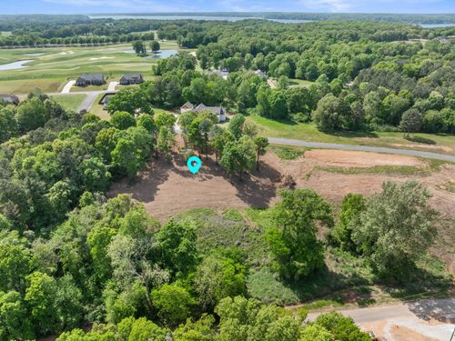 135 Singing River Dr, Muscle Shoals, AL, 35661 | Card Image