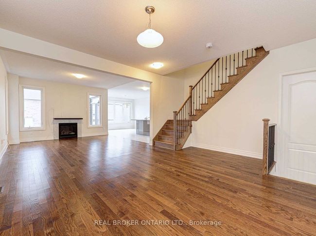 20 Dunley Cres, House other with 4 bedrooms, 4 bathrooms and 2 parking in Brampton ON | Image 6