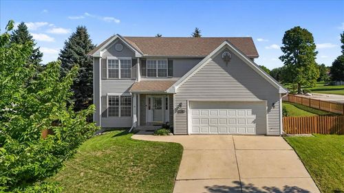 1136 Garfield Ln, Hartford, WI, 53027-9293 | Card Image