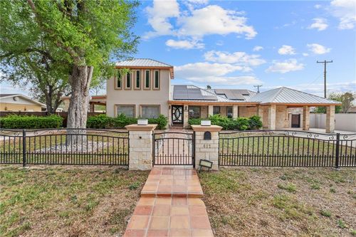 417 Sycamore Ave, McAllen, TX, 78501-2226 | Card Image