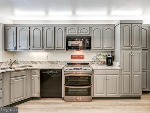 402-402 Brightwood Club Dr, LUTHERVILLE TIMONIUM, MD, 21093-3630 | Card Image