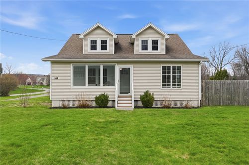 105 Hogan Rd, Fairport, NY, 14450-8449 | Card Image