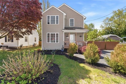 61 Metropolitan Ave, Cranston, RI, 02920-1835 | Card Image