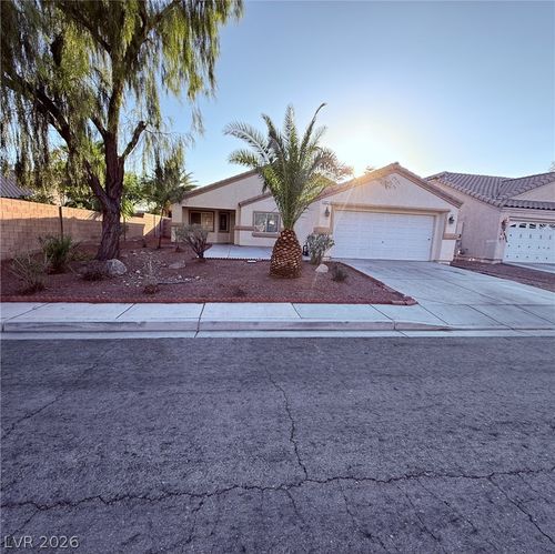 3421 Oakville Ct, North Las Vegas, NV, 89032-8923 | Card Image