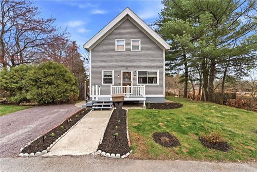 78 Eddy St, Cranston, RI, 02920-7909 | Card Image