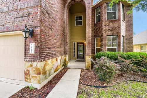 581 Middle Crk, Buda, TX, 78610-2766 | Card Image