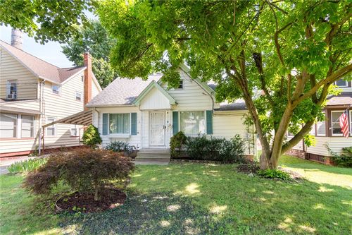 35 Banker Pl, Rochester, NY, 14616-5213 | Card Image