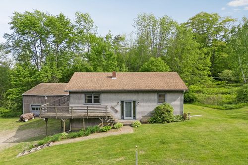 88 Gurney St, Rockport, ME, 04856-4830 | Card Image