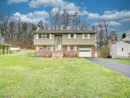 10 Hemlock Dr, Franklin, NJ, 07416-1306 | Card Image