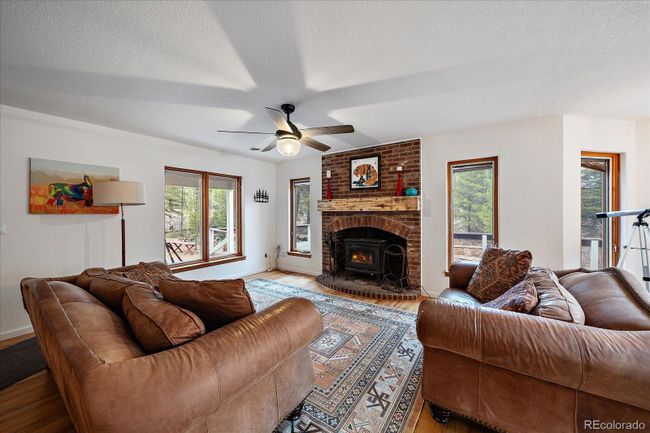 Living Room | Image 12