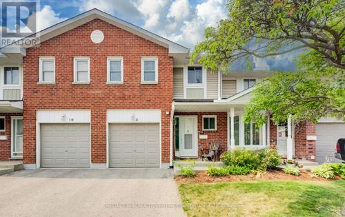 11-210 Highland Cres, Kitchener, ON, N2M5H7 | Card Image