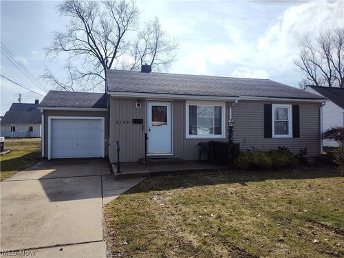 2124 E 40th St, Ashtabula, OH, 44004-6031 | Card Image