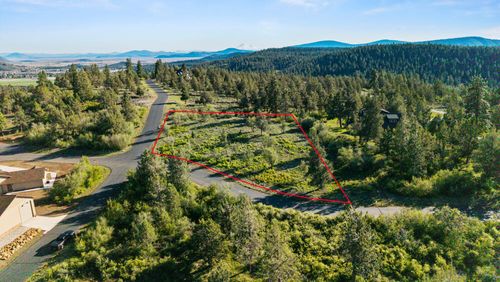 6138 Olson Mountain Way, Klamath Falls, OR, 97601-8739 | Card Image