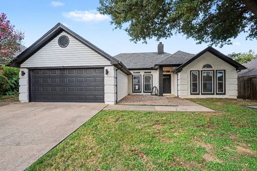 6053 Sundown Dr, Watauga, TX, 76148-1351 | Card Image