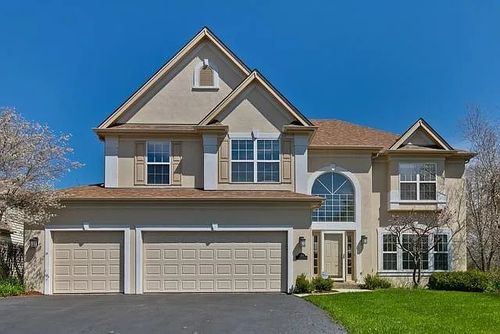 7390 Bittersweet Dr, Gurnee, IL, 60031-5108 | Card Image