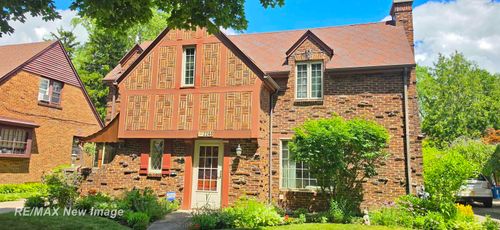 2240 Delaware Boulevard, Saginaw, MI, 48602 | Card Image