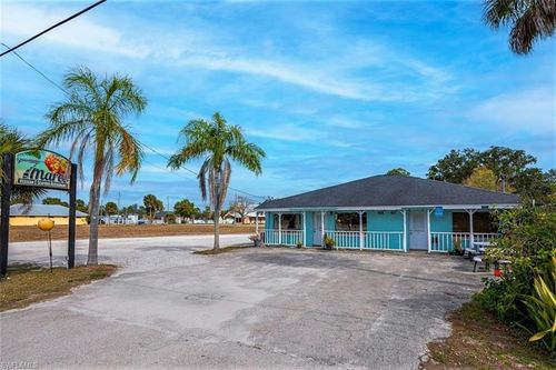 415 S Main St, Labelle, FL, 33935-4610 | Card Image