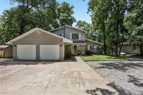 111 Solar Cir, Litchfield, IL, 62056-4213 | Card Image