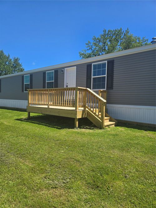 209 Timberlake Dr, McKean, PA, 16426-1554 | Card Image