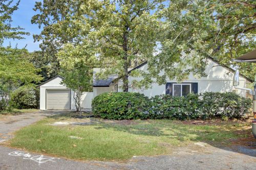 100 Photinia Ct, Summerville, SC, 29486-1823 | Card Image
