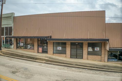 307 E Goliad Ave, Crockett, TX, 75835-2017 | Card Image