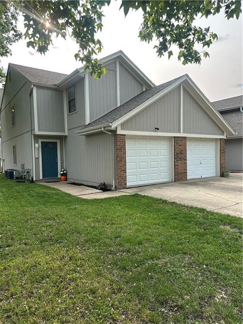 3600 Ne Independence Ave, Lees Summit, MO, 64064-2020 | Card Image