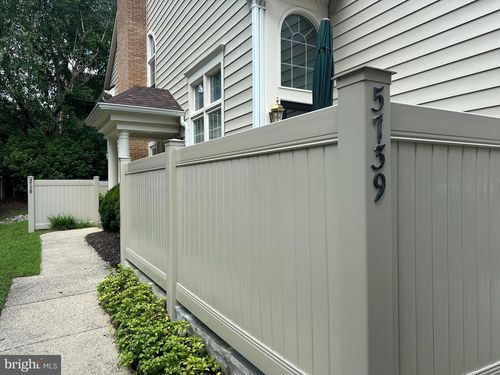61-5739 Balsam Grove Ct, ROCKVILLE, MD, 20852-5553 | Card Image
