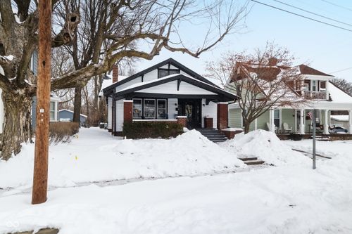 410 Euclid Ave, Greenwood, IN, 46142-3616 | Card Image