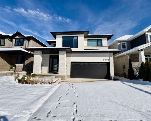 2273 Tokala Trail, London, ON, N6G0V8 | Card Image