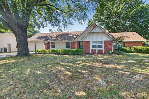 8308 Indianapolis Pl, Tulsa, OK, 74137-1743 | Card Image