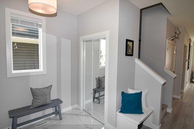 828 West Lakeview Drive, House other with 3 bedrooms, 3 bathrooms and 4 parking in Chestermere AB | Image 6