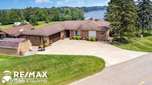 4564 Hamilton Way, Gladwin, MI, 48624-8628 | Card Image