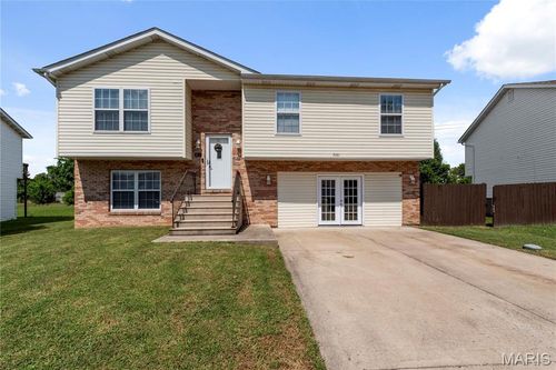 5161 Stacey Dr, Granite City, IL, 62040-2675 | Card Image