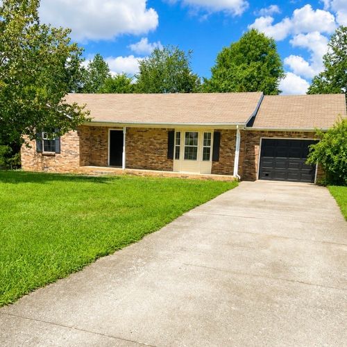 838 Turtle Creek Rd, Clarksville, TN, 37043-2477 | Card Image