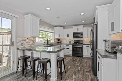 1422 19th St, West Des Moines, IA, 50265-1617 | Card Image