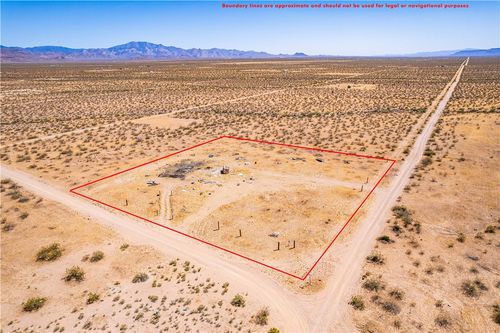 4746 Chemehuevi Dr, Golden Valley, AZ, 86413 | Card Image