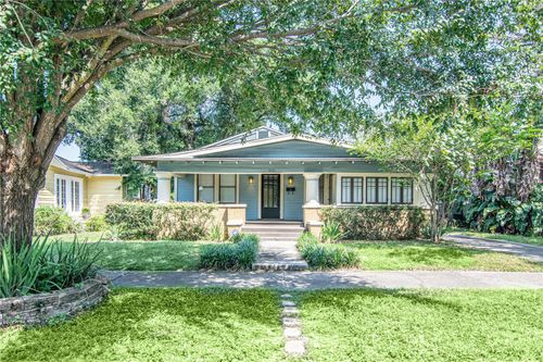 310 E Idlewild Ave, TAMPA, FL, 33604-6727 | Card Image