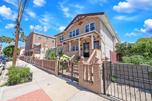 9511 92nd Street, New York, NY, 11416 | Card Image