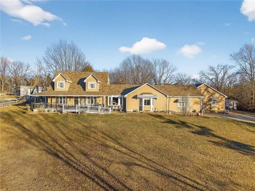 6513 Se Ryan Rd, Blue Springs, MO, 64014-4302 | Card Image