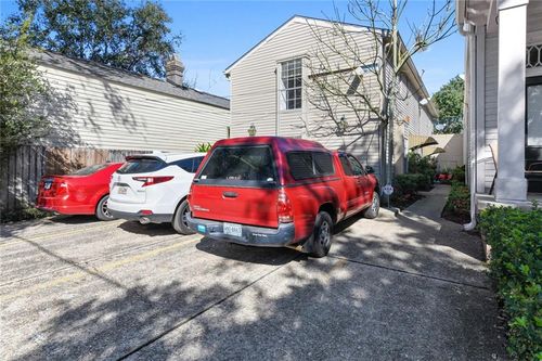 a-835 Louisiana Ave, New Orleans, LA, 70115-1229 | Card Image