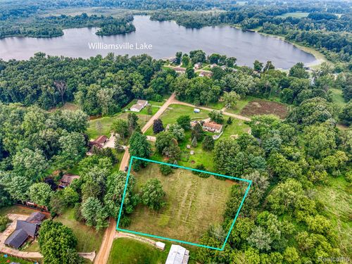 000 Orlando Dr, Gregory, MI, 48137 | Card Image