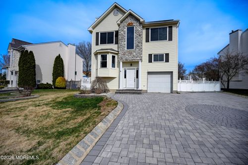 6 Emily Dr, Old Bridge, NJ, 08857-3809 | Card Image