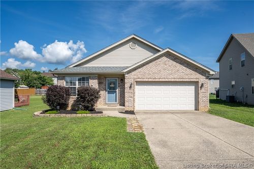 7712 Herb Ct, Sellersburg, IN, 47172-8937 | Card Image