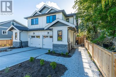 482 Grafton St, Home with 3 bedrooms, 5 bathrooms and 2 parking in Esquimalt BC | Image 2