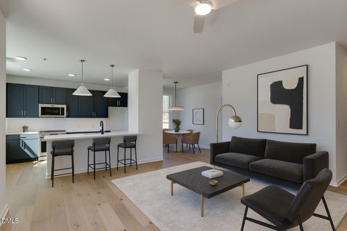 205-400 Blackwell Dr, Chapel Hill, NC, 27514-7466 | Card Image