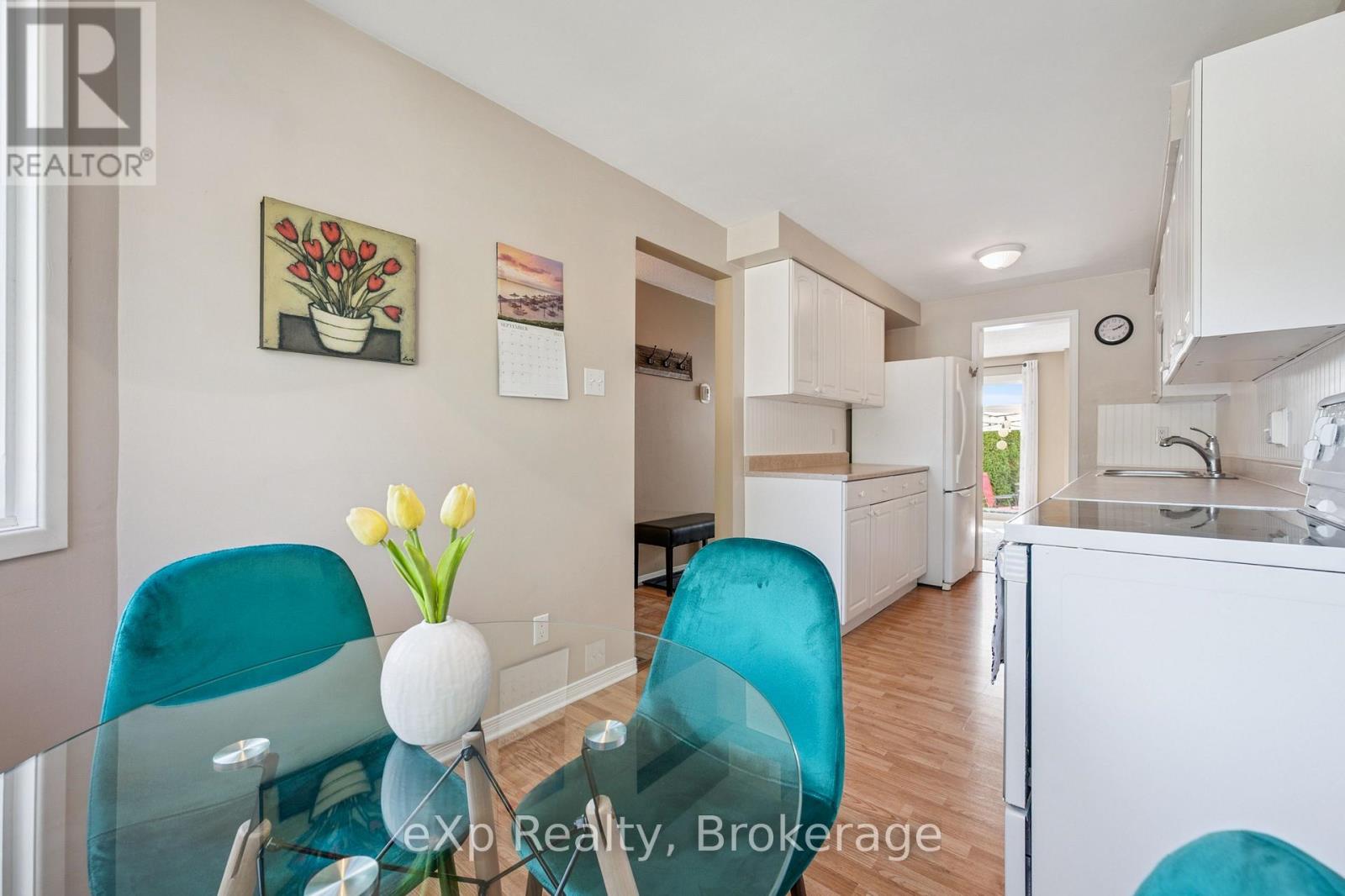 Residential in Guelph (Junction/Onward Willow) 5