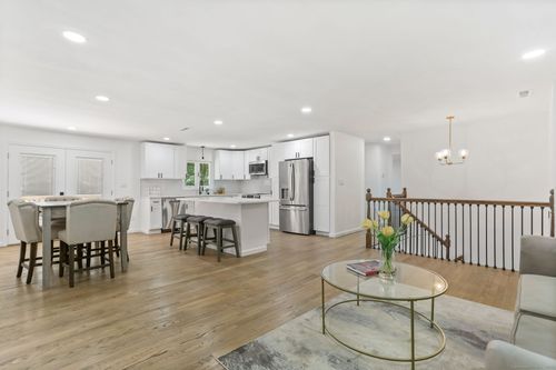 29 Lancaster Pl, Stamford, CT, 06905-1807 | Card Image