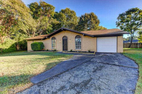 7274 Downing Cv, Horn Lake, MS, 38637-9547 | Card Image